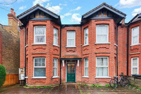 2 bedroom maisonette to rent, Cromwell Road, Wimbledon SW19