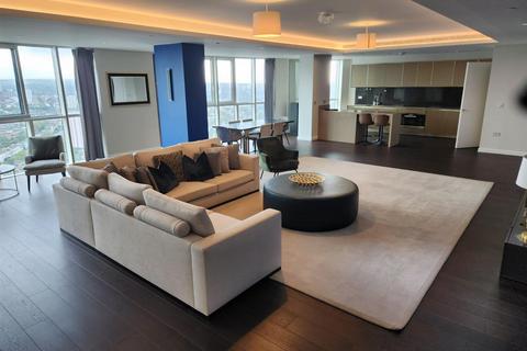 3 bedroom penthouse to rent, 155 Wandsworth Road, London SW8
