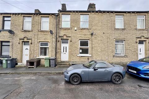 Trevelyan Street, Moldgreen, Huddersfield, HD5 8AN