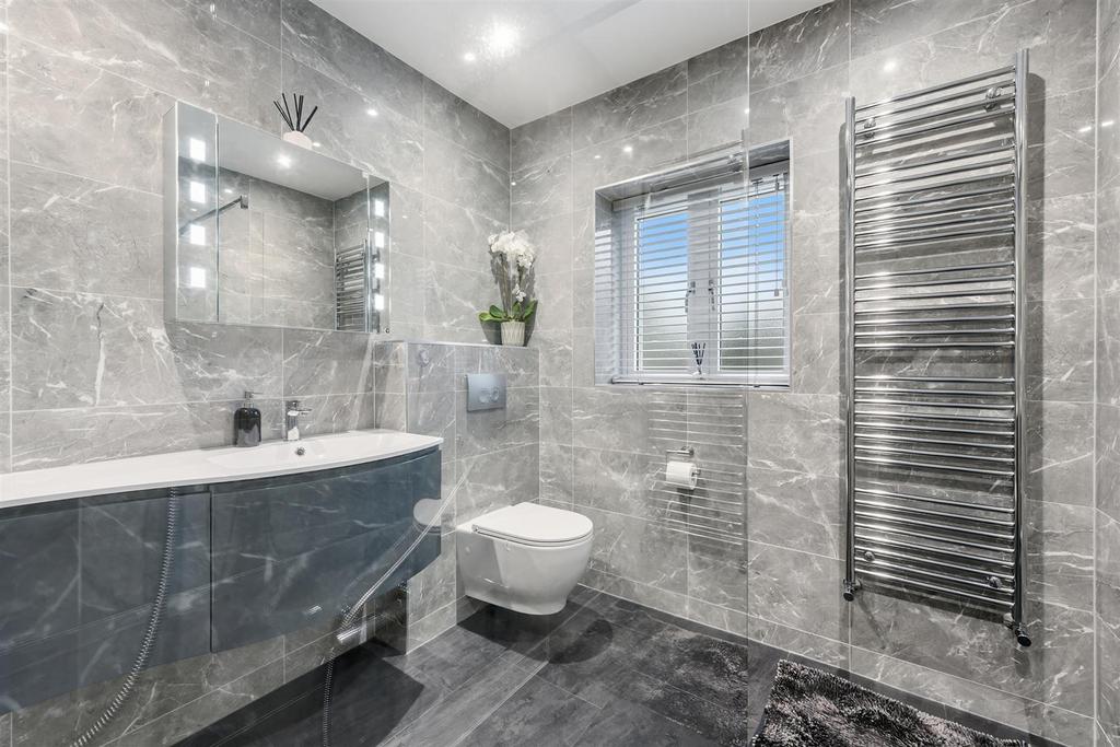 Bathroom - WC.jpg