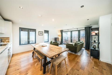 2 bedroom flat for sale, Henry Road, London SW9