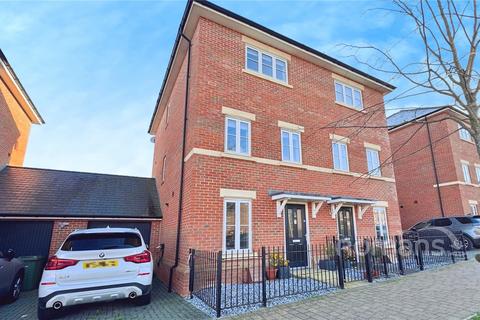 4 bedroom semi-detached house for sale, Montgomery Avenue, Wellesley, Aldershot