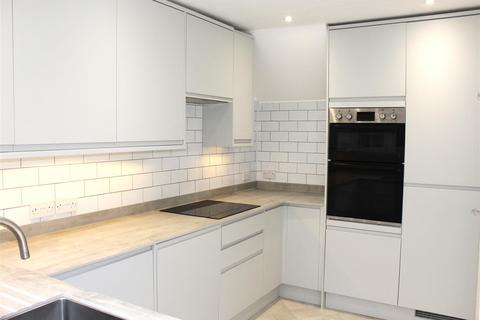 undefined, Stuart Close, Warwick