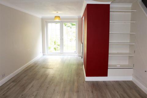 undefined, Stuart Close, Warwick