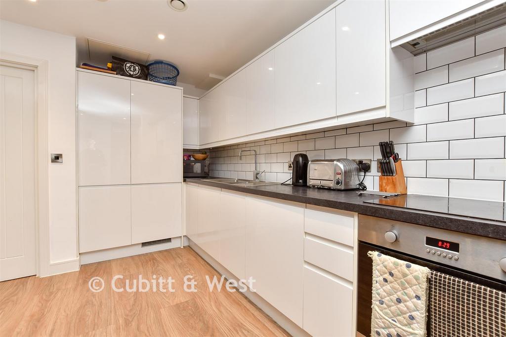 Kitchen / Living Room