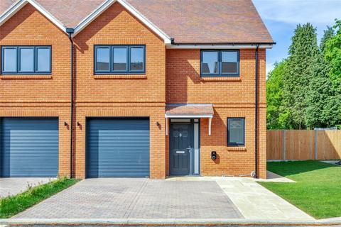 undefined, London Road, Hindhead GU26