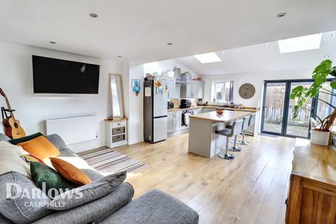 3 bedroom semi-detached house for sale, Hengoed Hall Close, Hengoed