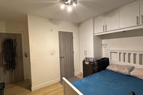 House share to rent, Browngraves Road, HAYES, Greater London, UB3