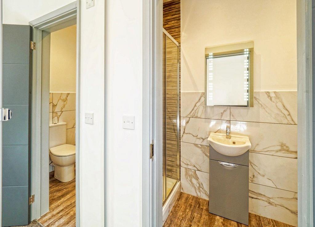 Ensuite