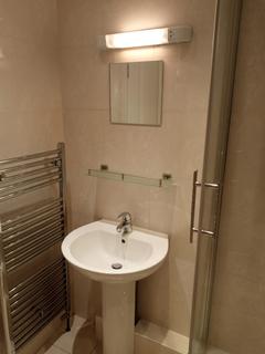 1 bedroom apartment to rent, Windsor Close, Northwood, Middlesex, HA6