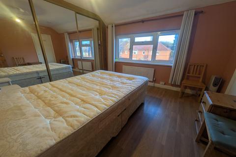 2 bedroom end of terrace house to rent, Boundary Road, Beeston, NG9 2QZ