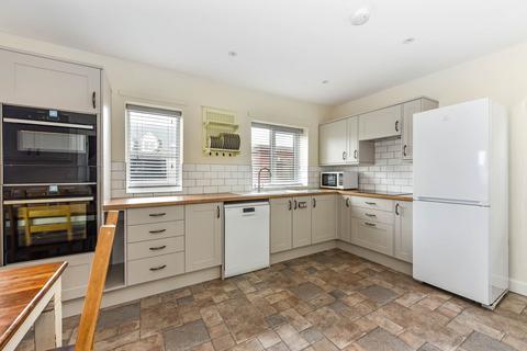 4 bedroom detached house for sale, Meadows Road, East Wittering, West Sussex, PO20