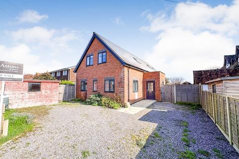 4 bedroom detached house for sale, Meadows Road, East Wittering, West Sussex, PO20