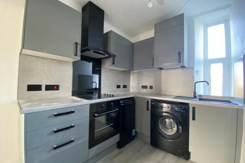 2 bedroom flat to rent, Holburn Road, City Centre, Aberdeen, AB10