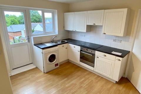 1 bedroom flat to rent, Market Place, Hampshire SO51