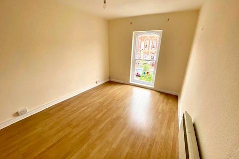 1 bedroom flat to rent, Market Place, Hampshire SO51