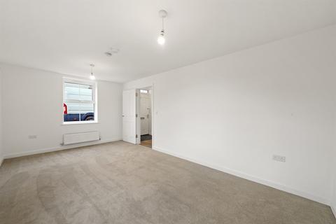 3 bedroom detached house to rent, Stafford ST16