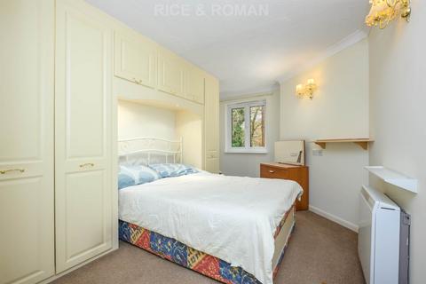 undefined, Mount Hill, Epsom KT18