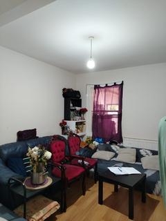 3 bedroom house to rent, Swete Street, London E13