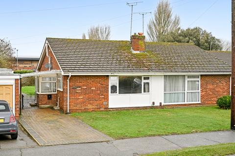 2 bedroom bungalow for sale, Quantock Drive, Ashford, Kent, TN24