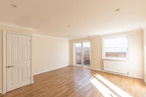 2 bedroom ground floor flat to rent, 23 Hillgate Place Balham Hill