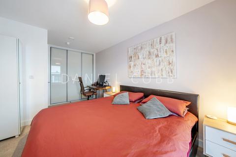 1 bedroom flat for sale, Clapham Road, Typographic Building, SW9