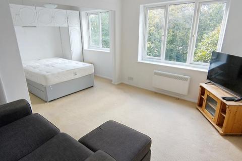 1 bedroom flat to rent, Itchen Avenue, Bishopstoke