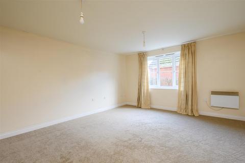 2 bedroom apartment for sale, Dukes Court, Acomb, York, YO26 5SZ