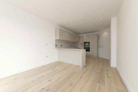 2 bedroom flat to rent, Chiswick High Road, London W4