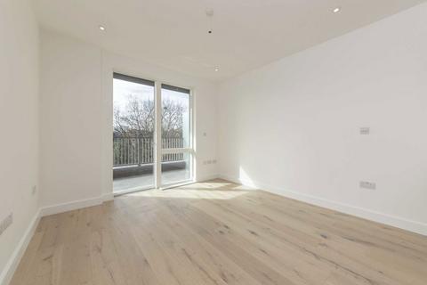 2 bedroom flat to rent, Chiswick High Road, London W4