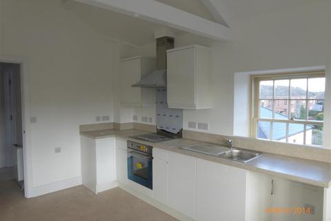 2 bedroom flat to rent, 8 Perreyman Square, Tiverton EX16