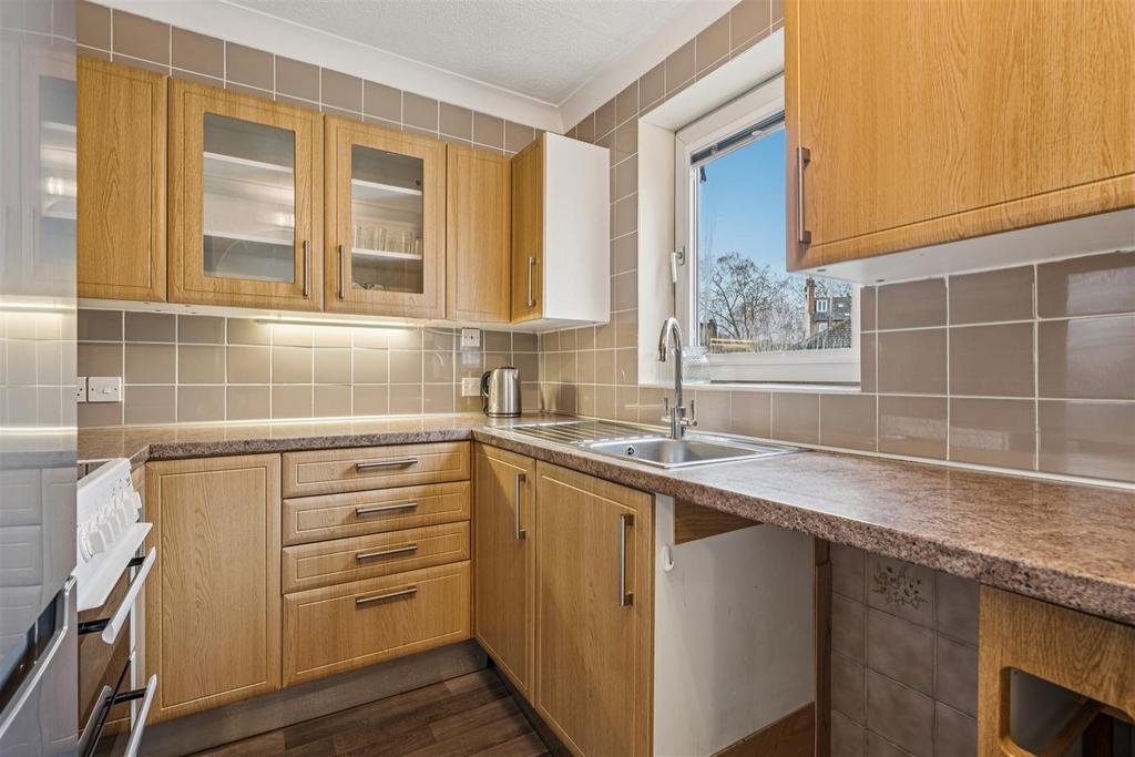 FOR SALE - Homecross House, W4