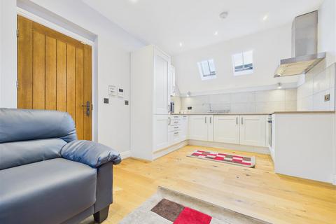 1 bedroom flat for sale, The Old Stoneyard, Lichfield
