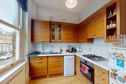 1 bedroom flat for sale, Princess Crescent, london, N4