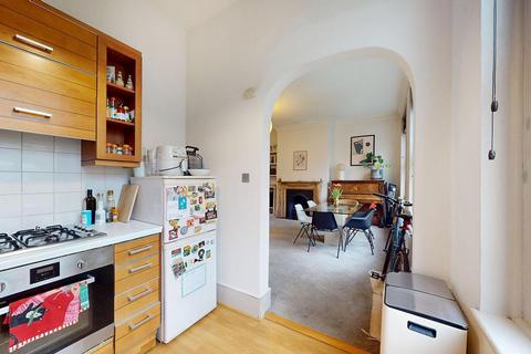 1 bedroom flat for sale, Princess Crescent, london, N4