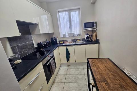 1 bedroom maisonette to rent, Millway, Mill Hill, NW7