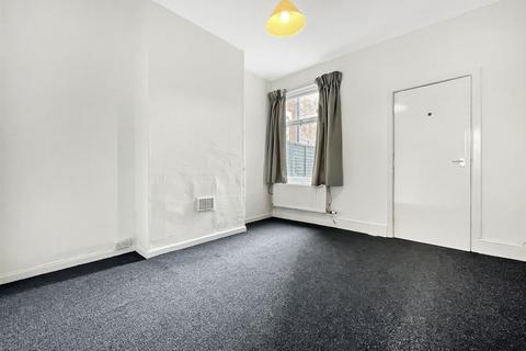 3 bedroom terraced house to rent, Westwood Road, Coventry, CV5