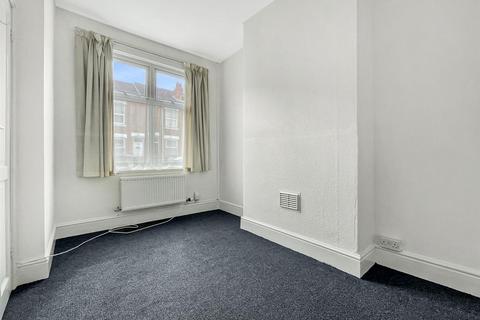 3 bedroom terraced house to rent, Westwood Road, Coventry, CV5