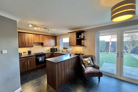 3 bedroom semi-detached house for sale, Aldgrove Way, Darlington