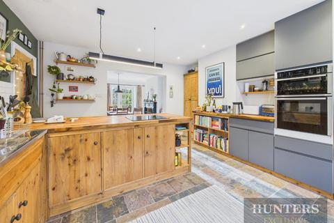 5 bedroom terraced house for sale, Castle Road, Scarborough