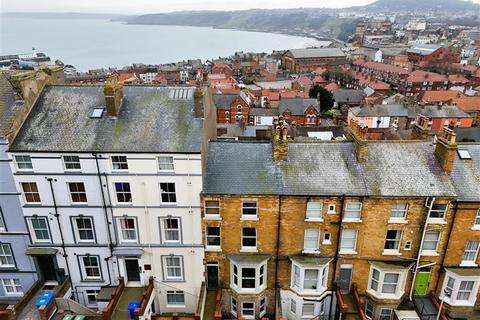 5 bedroom terraced house for sale, Castle Road, Scarborough