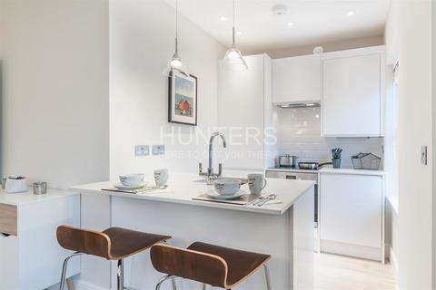 2 bedroom apartment to rent, Priory Terrace, London, NW6