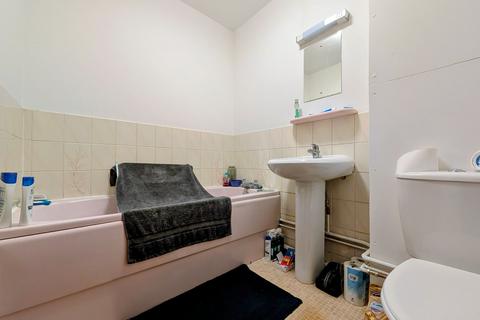 undefined, Chantry Court, Belmont, HR2