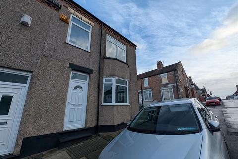 3 bedroom end of terrace house for sale, Leafield Road, Darlington