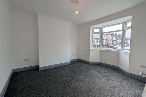 3 bedroom end of terrace house for sale, Leafield Road, Darlington