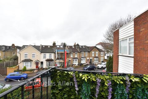 2 bedroom flat for sale, Horn Lane, Woodford Green, Essex