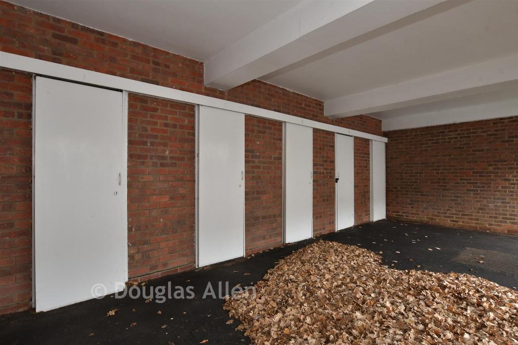 Workshop/Outbuildings