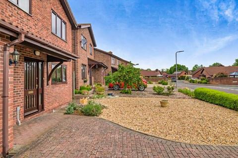 3 bedroom link detached house for sale, Court Road, Ross-On-Wye, HR9