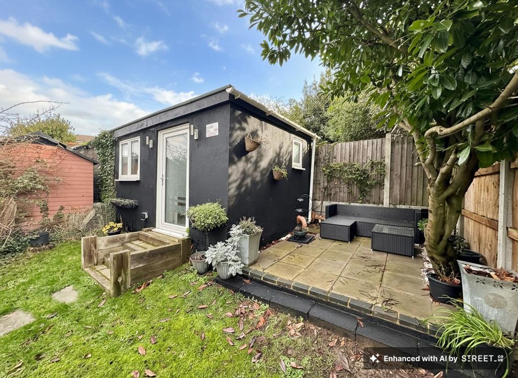 Garden Outbuilding