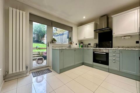 2 bedroom semi-detached bungalow for sale, Stansted Close, Billericay CM11